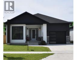 207 ESSEX STREET, Sarnia, Ontario