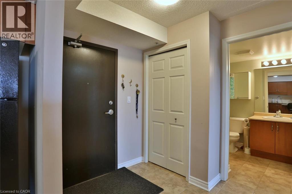 776 Laurelwood Drive Unit# 705, Waterloo, Ontario  N2V 0A8 - Photo 3 - 40787876