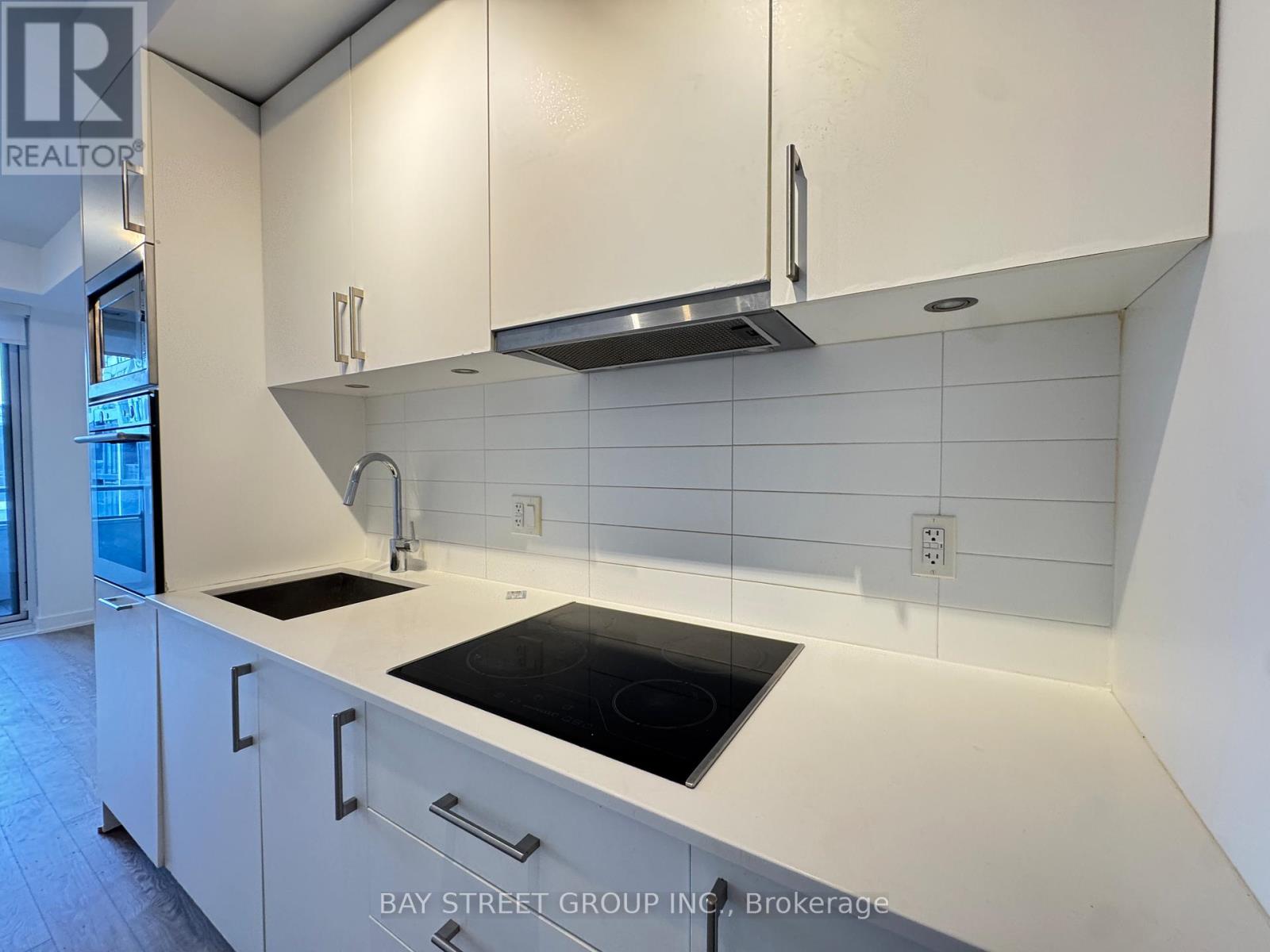 902 - 576 Front Street W, Toronto, Ontario  M5V 0P8 - Photo 11 - C12831764