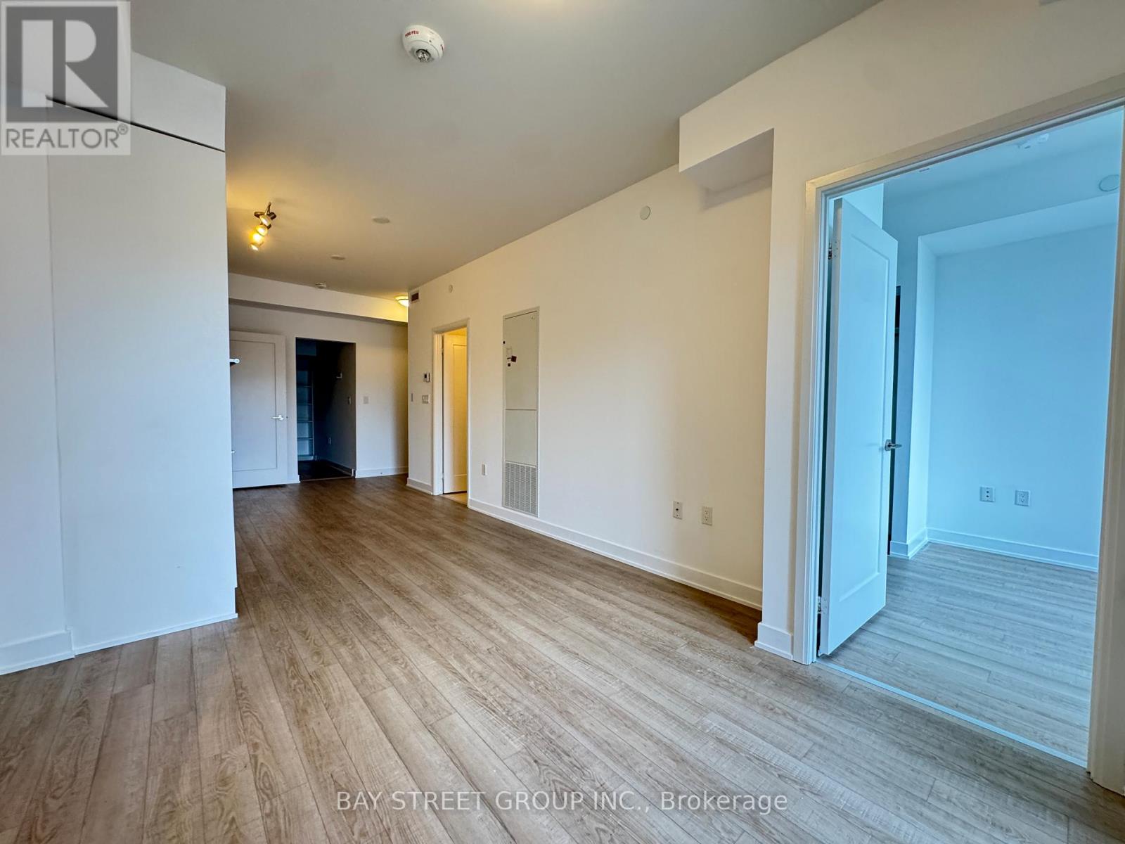 902 - 576 Front Street W, Toronto, Ontario  M5V 0P8 - Photo 9 - C12831764