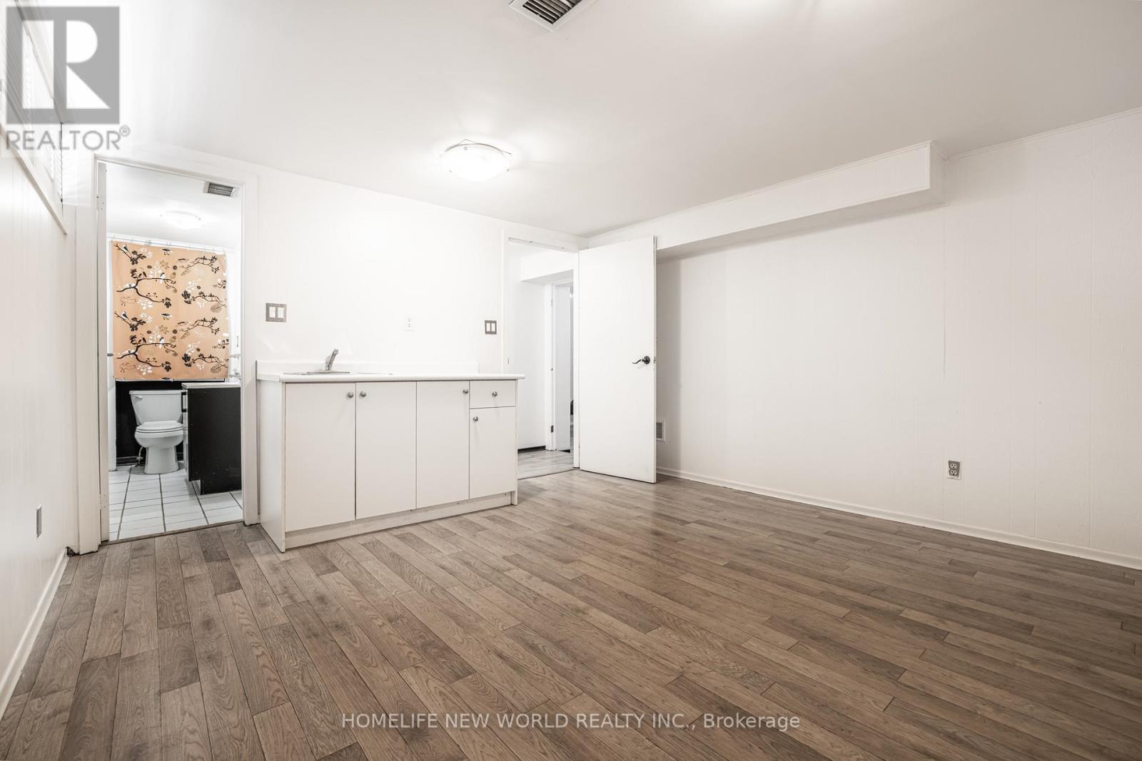 192 Combe Avenue, Toronto, Ontario  M3H 4K5 - Photo 20 - C12831772