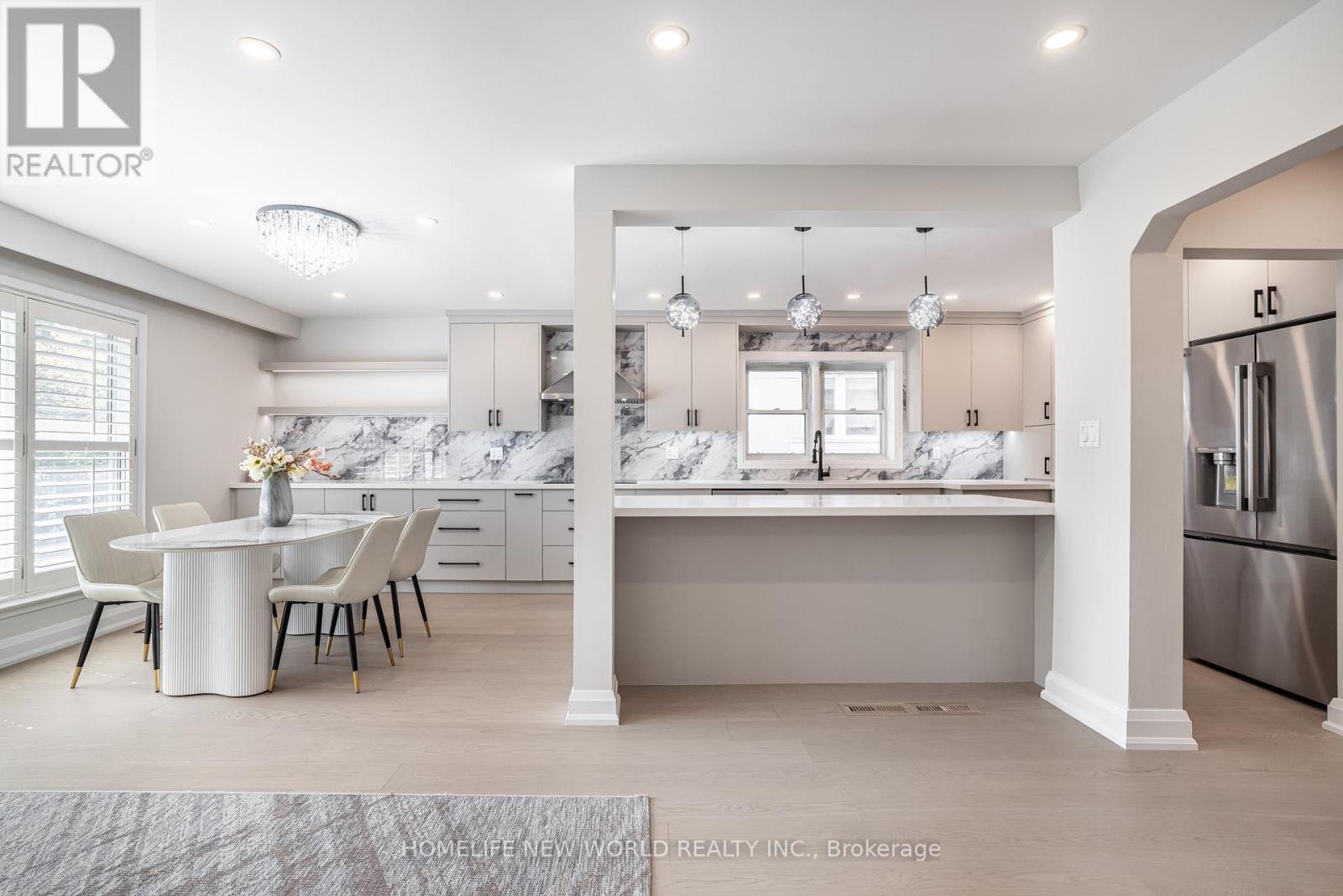 192 Combe Avenue, Toronto, Ontario  M3H 4K5 - Photo 3 - C12831772