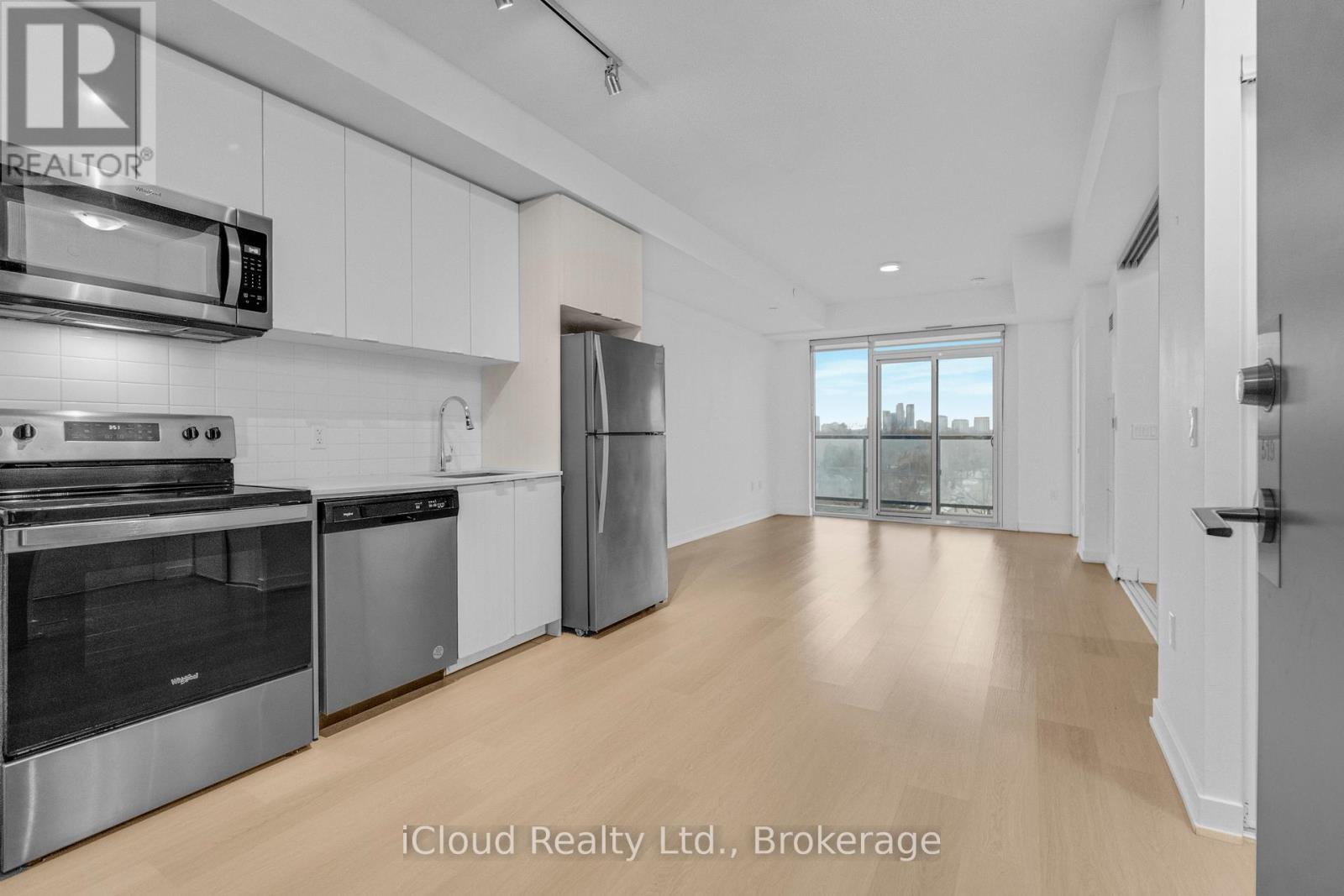 519 - 859 The Queensway, Toronto (Stonegate-Queensway), Ontario  M8Z 1N8 - Photo 6 - W12831770