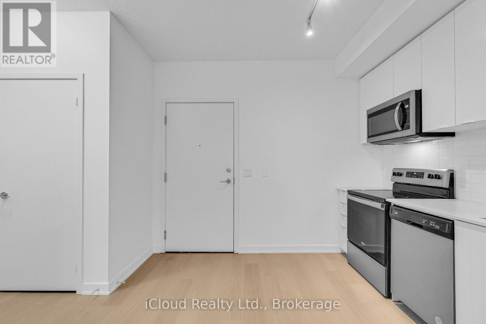 519 - 859 The Queensway, Toronto (Stonegate-Queensway), Ontario  M8Z 1N8 - Photo 7 - W12831770