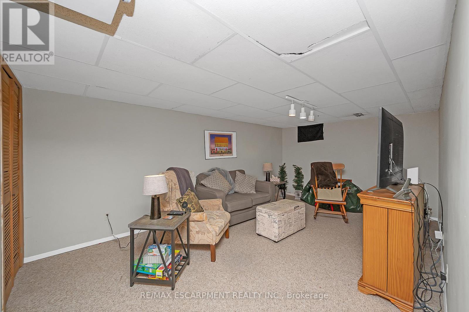 L80 - 223 Pioneer Drive, Kitchener, Ontario  N2P 1L9 - Photo 18 - X12831762