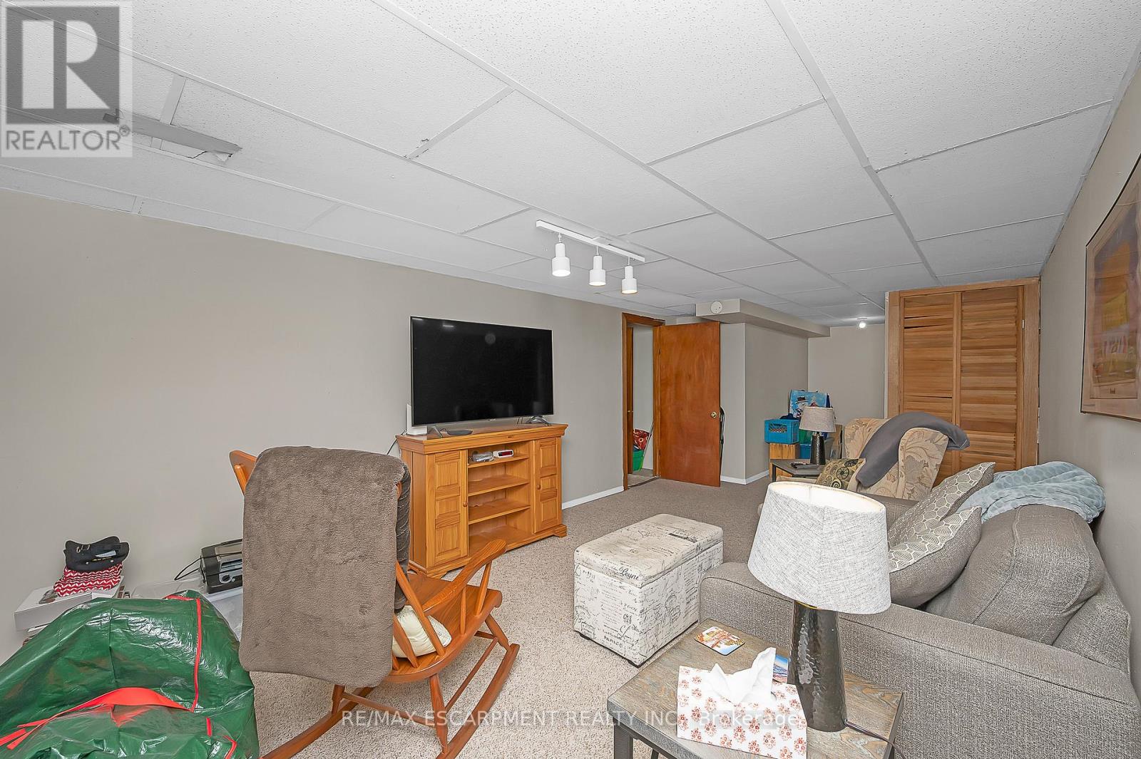 L80 - 223 Pioneer Drive, Kitchener, Ontario  N2P 1L9 - Photo 19 - X12831762