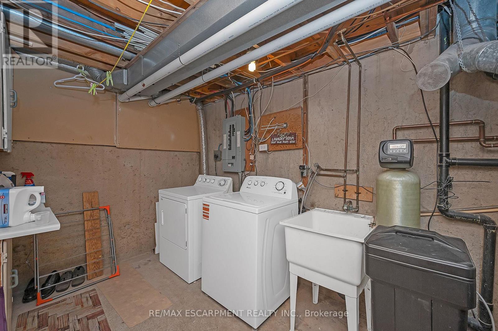 L80 - 223 Pioneer Drive, Kitchener, Ontario  N2P 1L9 - Photo 21 - X12831762