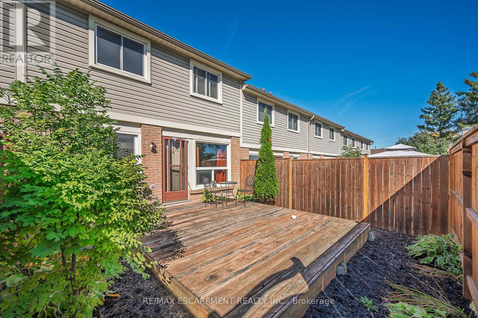 L80 - 223 Pioneer Drive, Kitchener, Ontario  N2P 1L9 - Photo 25 - X12831762