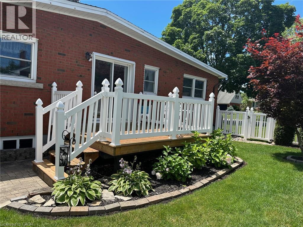 17 Oakmount Road, Welland, Ontario  L3C 4X9 - Photo 8 - 40803552