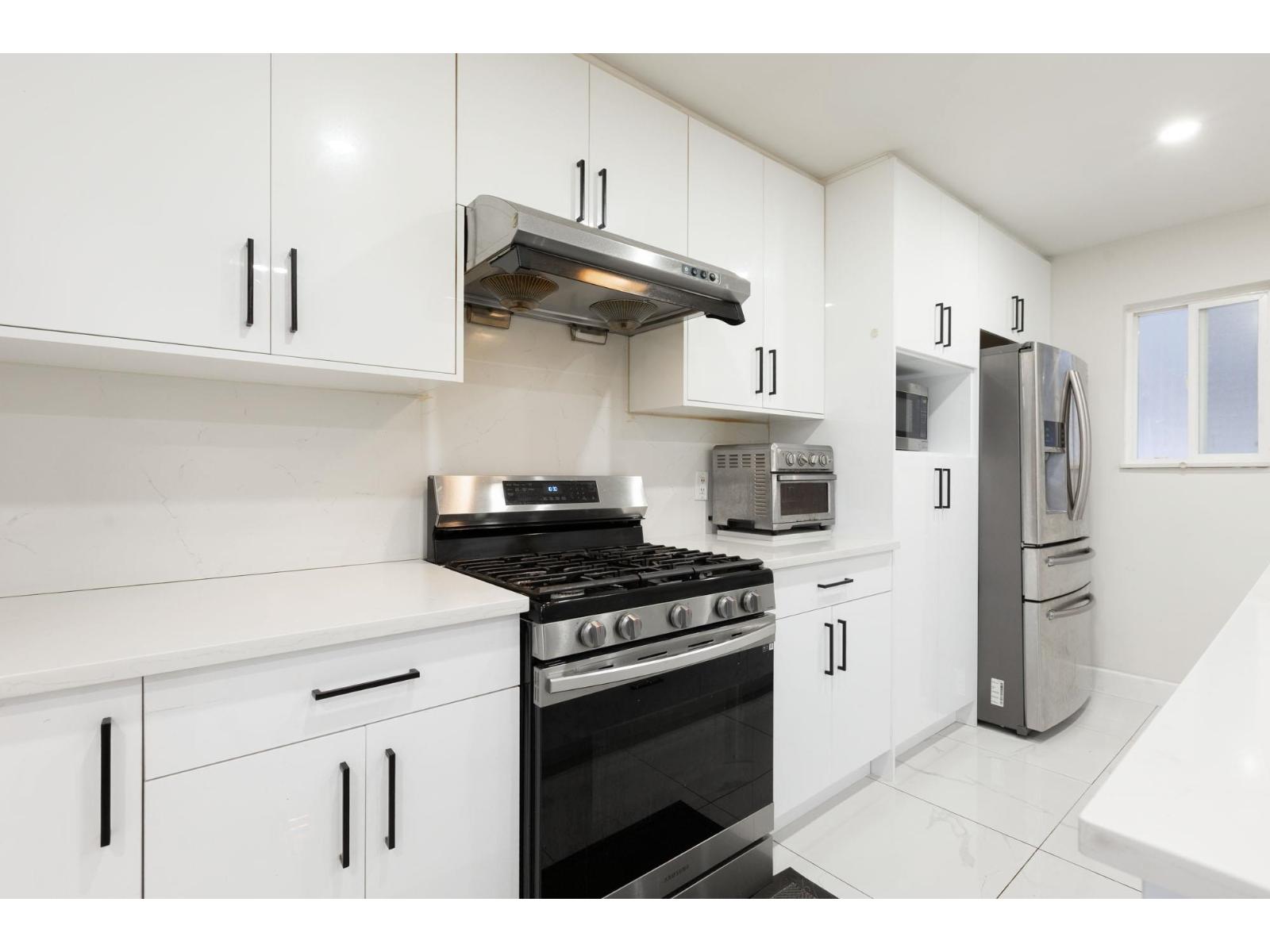 8412 134b Street, Surrey, British Columbia  V3W 0T8 - Photo 15 - R3088403