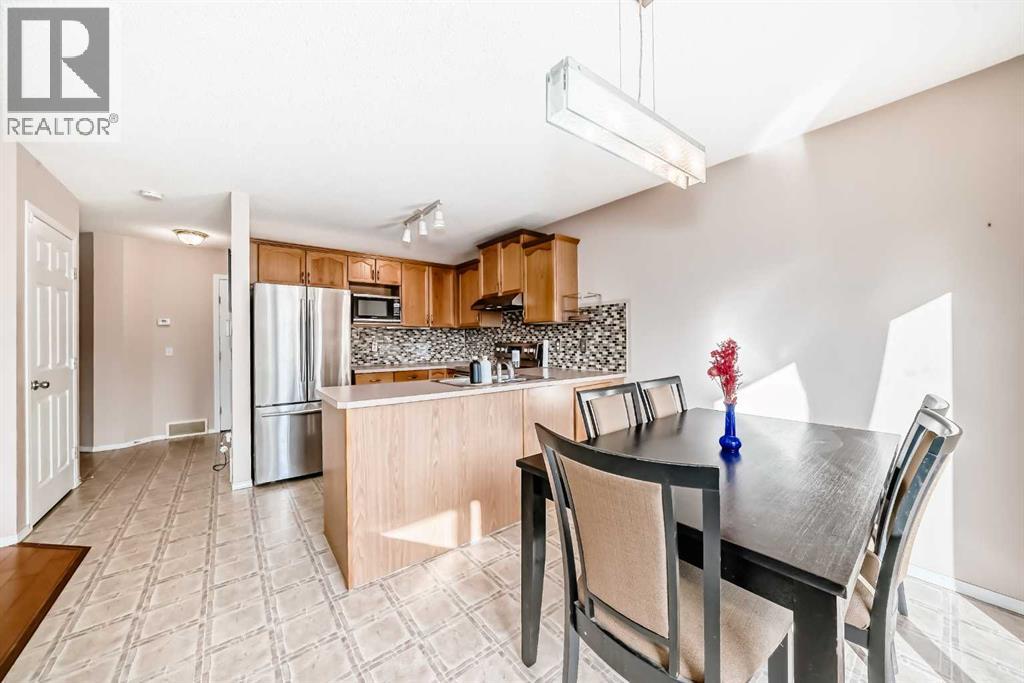 238 Bridleridge Way Sw, Calgary, Alberta  T2Y 4M6 - Photo 16 - A2289116