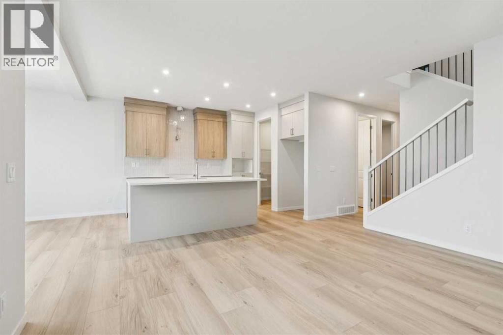 138 Annette Landing Nw, Calgary, Alberta  T3R 2B8 - Photo 6 - A2284240