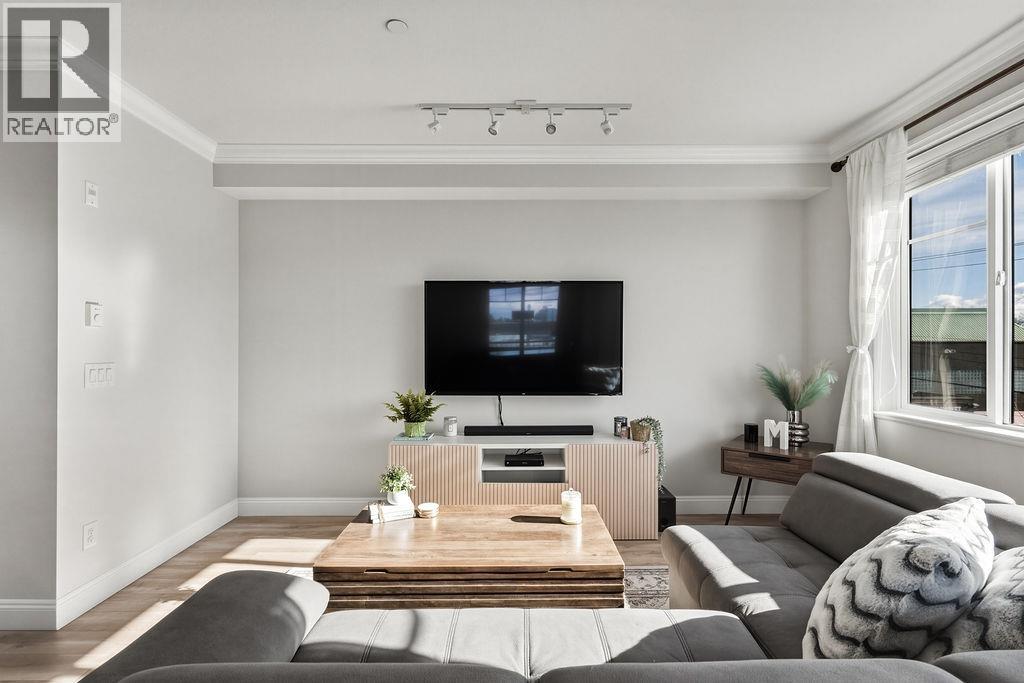 305 11862 226 Street, Maple Ridge, British Columbia  V2X 9C8 - Photo 11 - R3091731