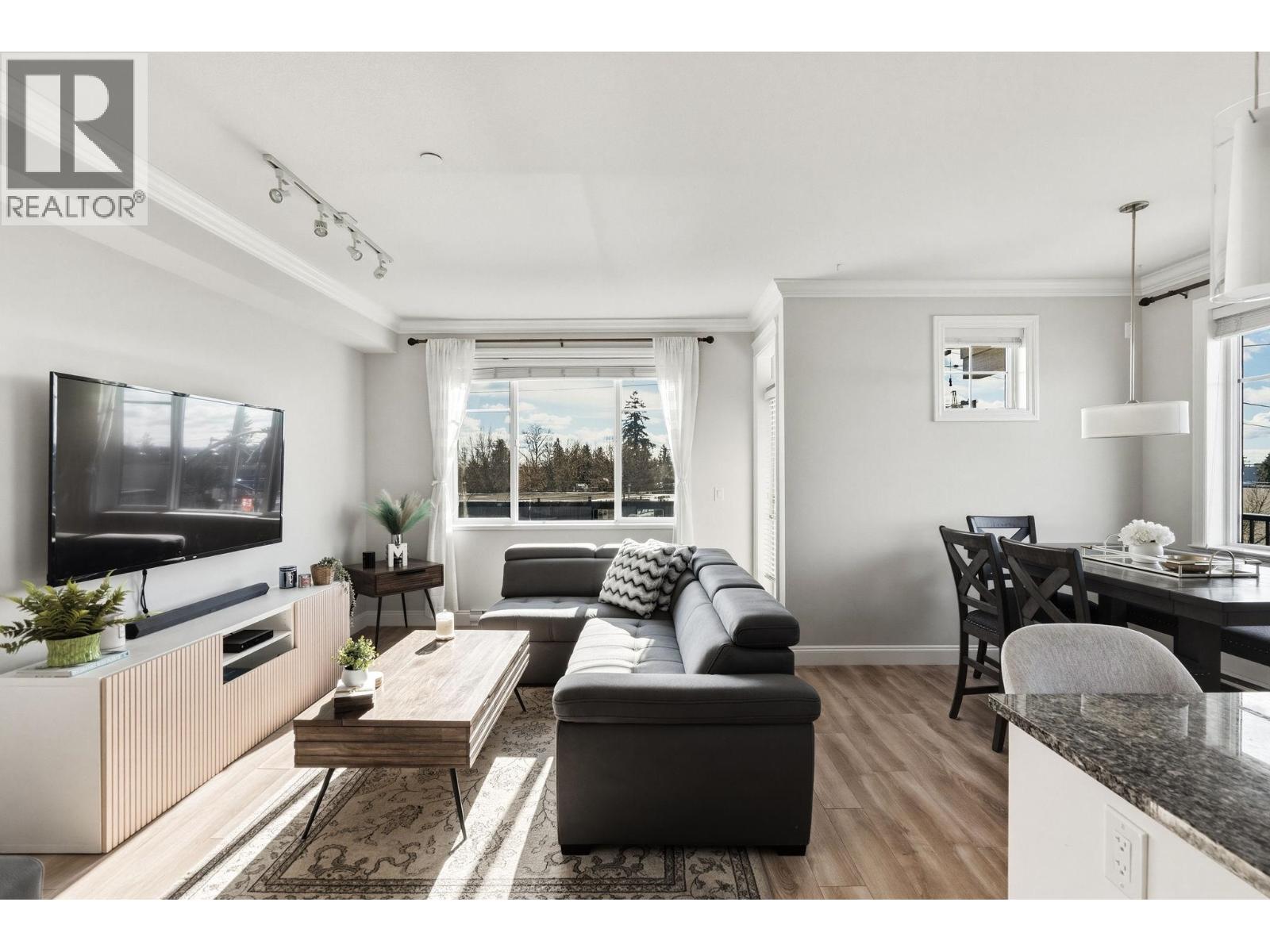 305 11862 226 STREET, Maple Ridge, British Columbia