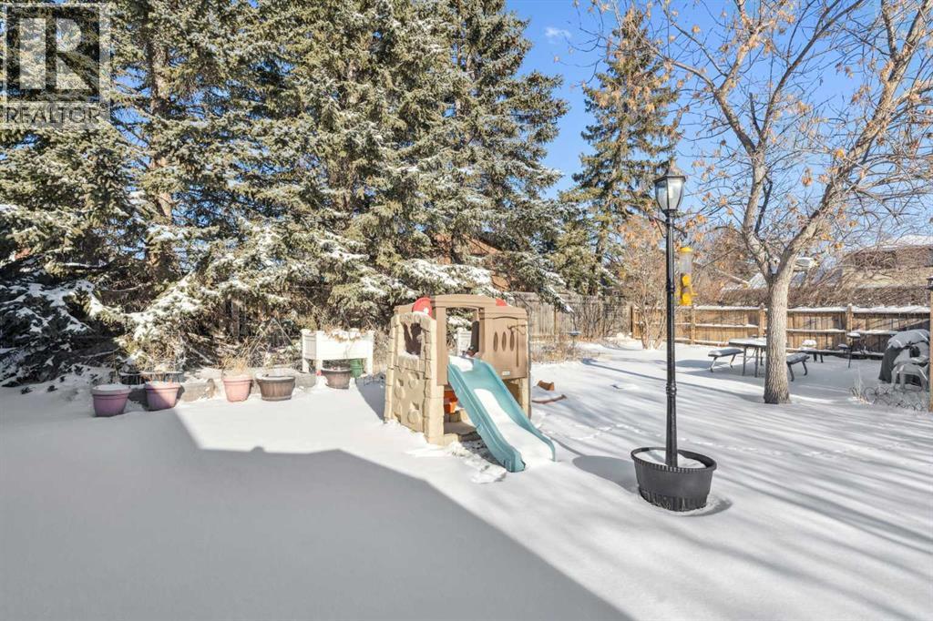 228 Silvercreek Way Nw, Calgary, Alberta  T3B 4H5 - Photo 6 - A2288263