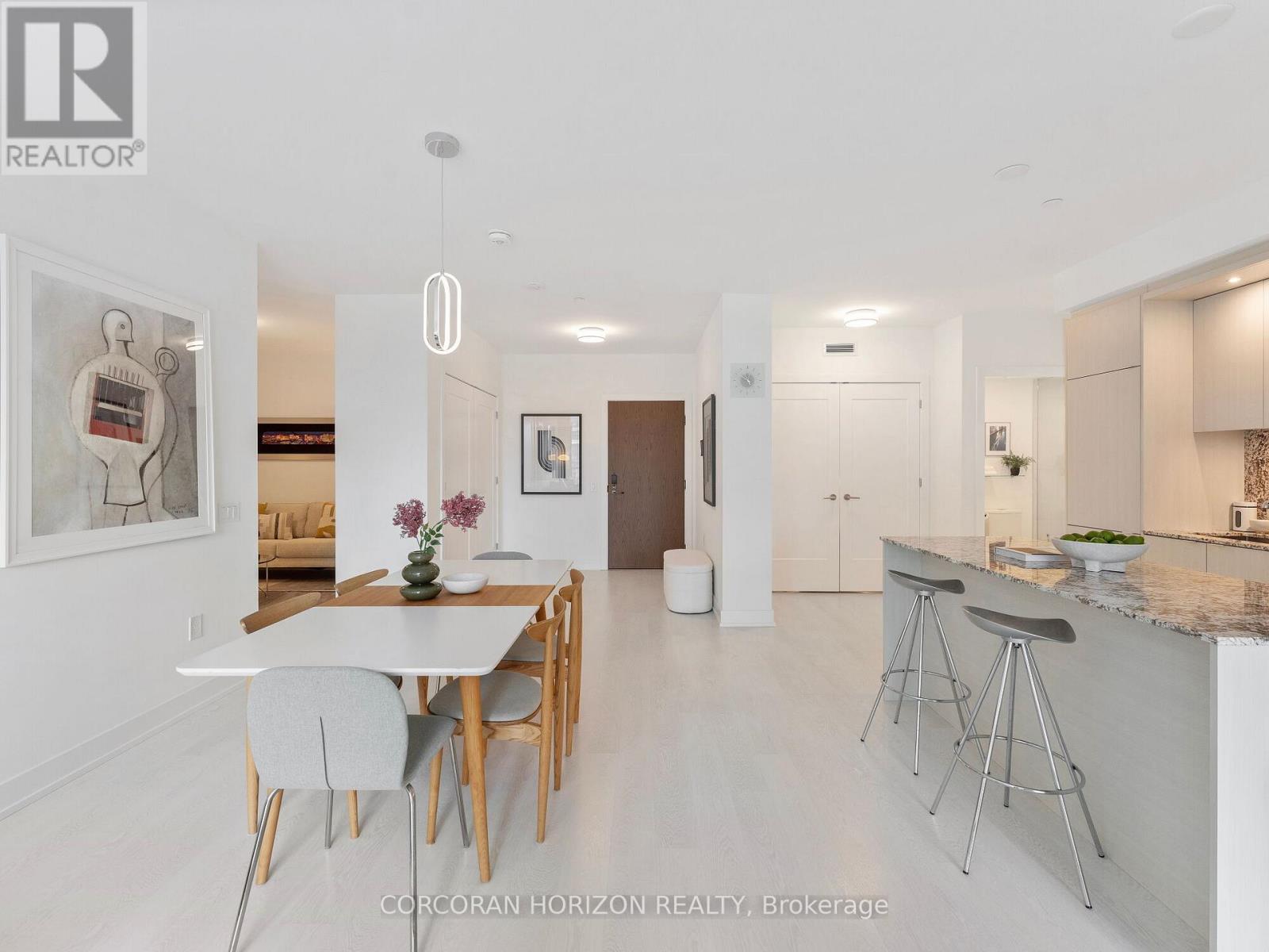 221 - 30 Inn On The Park Drive, Toronto, Ontario  M3C 0P7 - Photo 13 - C12831782