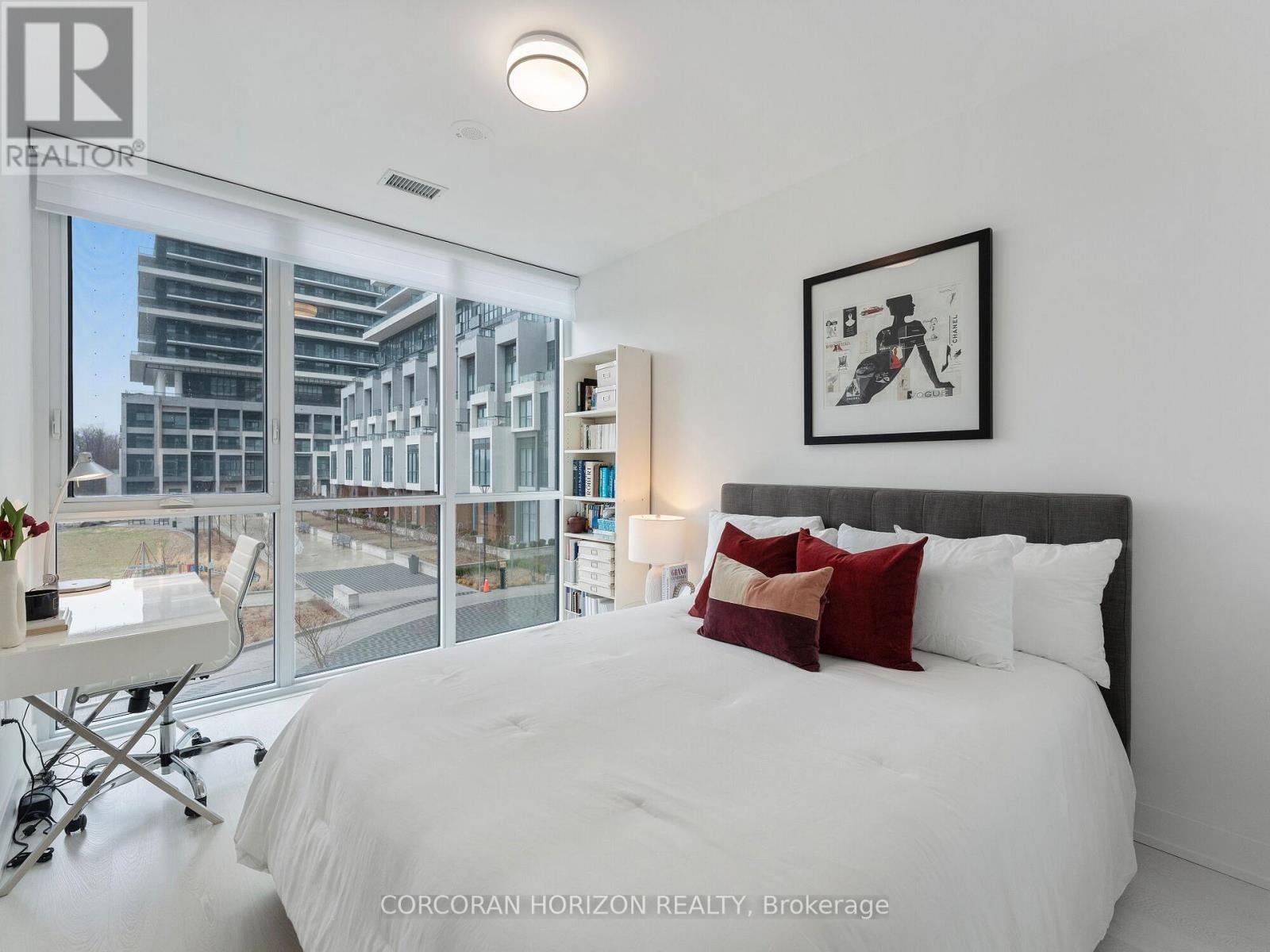 221 - 30 Inn On The Park Drive, Toronto, Ontario  M3C 0P7 - Photo 31 - C12831782