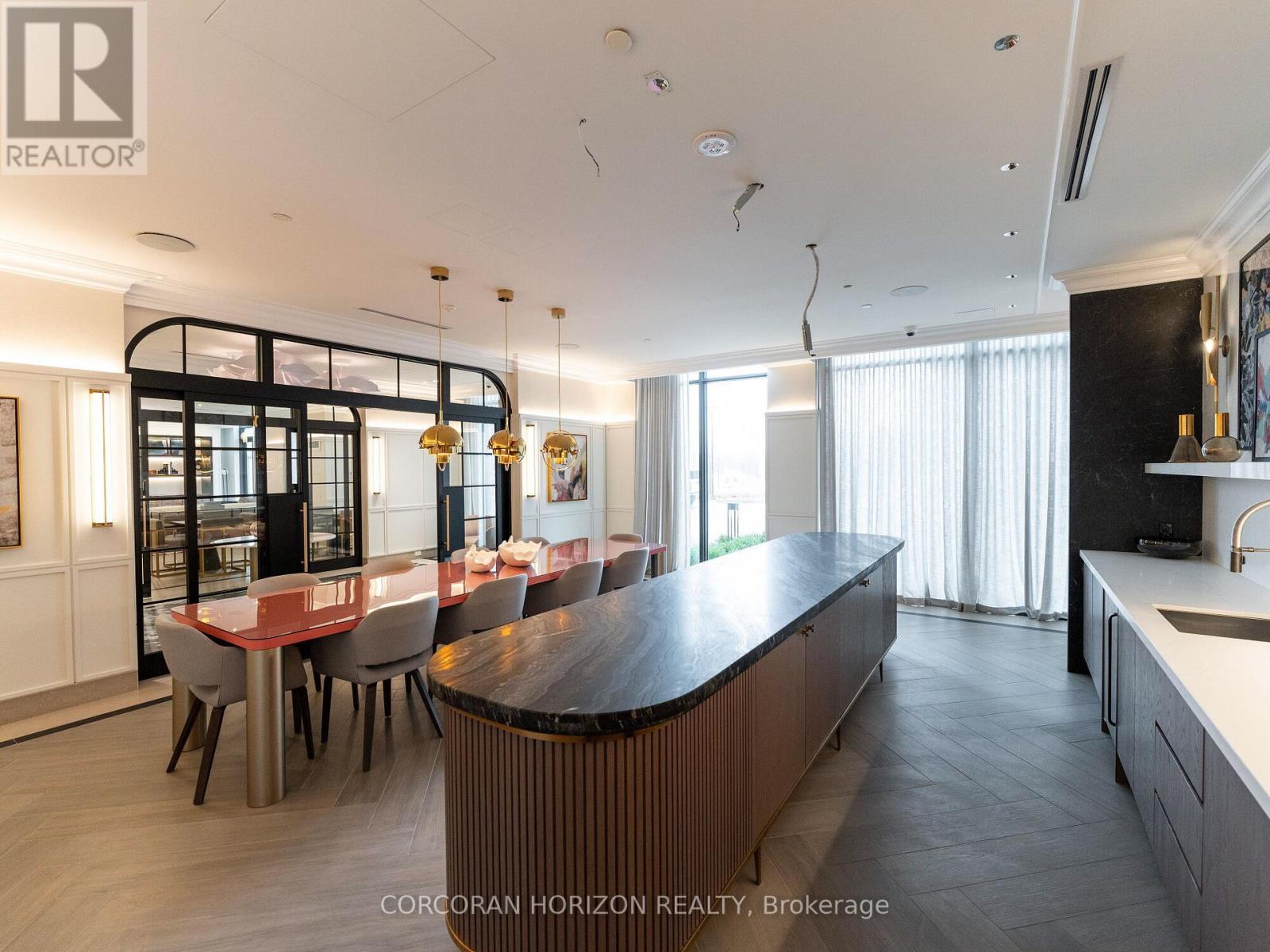 221 - 30 Inn On The Park Drive, Toronto, Ontario  M3C 0P7 - Photo 45 - C12831782