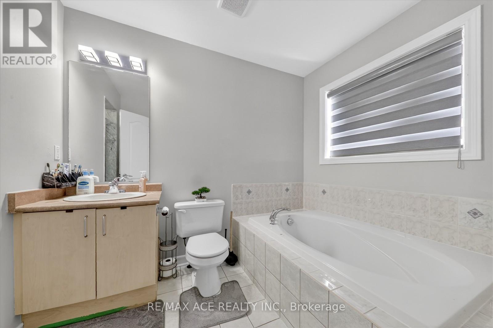 9 Invitational Road, Brampton, Ontario  L6P 2H1 - Photo 31 - W12831778