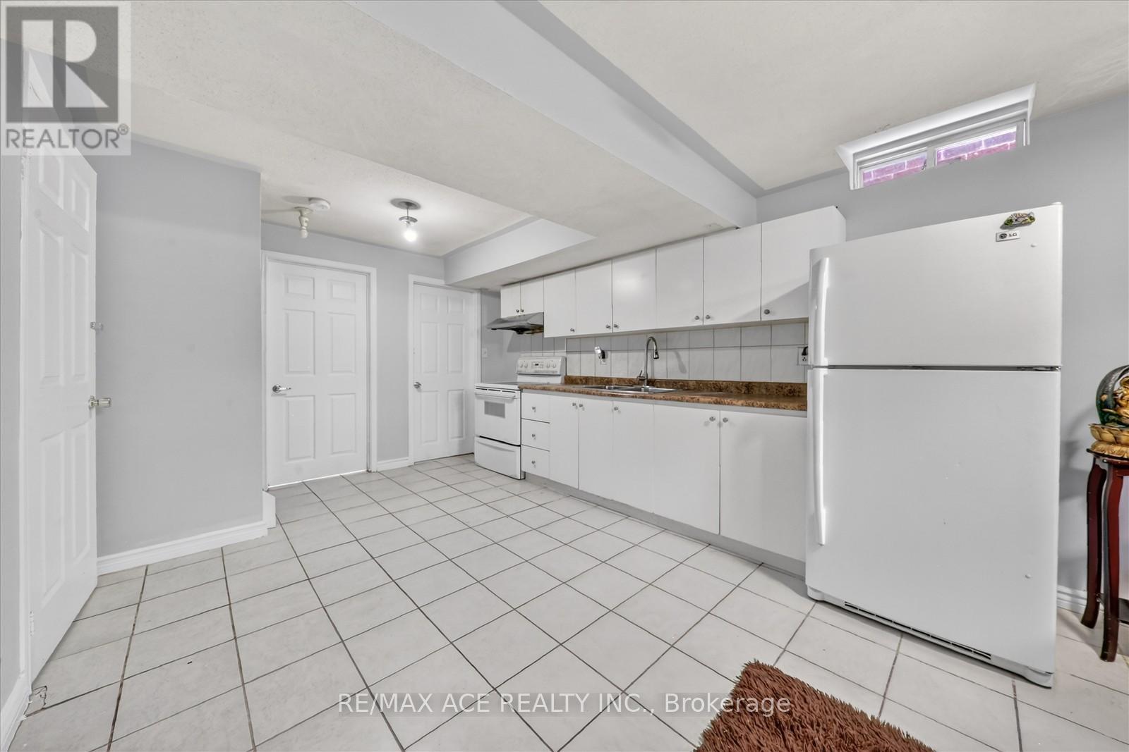 9 Invitational Road, Brampton, Ontario  L6P 2H1 - Photo 37 - W12831778