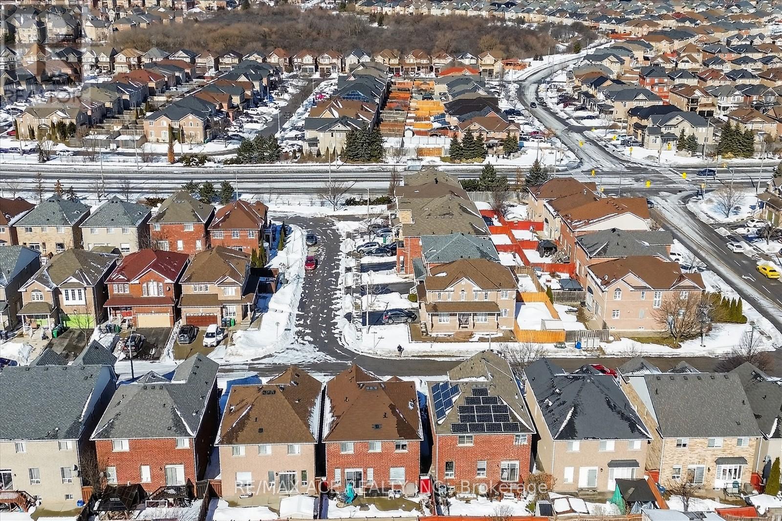 9 Invitational Road, Brampton, Ontario  L6P 2H1 - Photo 47 - W12831778