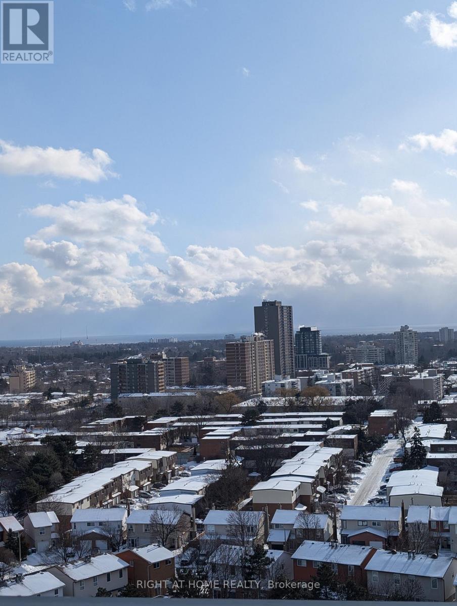 1313 - 1 Fairview Road E, Mississauga, Ontario  L5A 4C6 - Photo 8 - W12831784