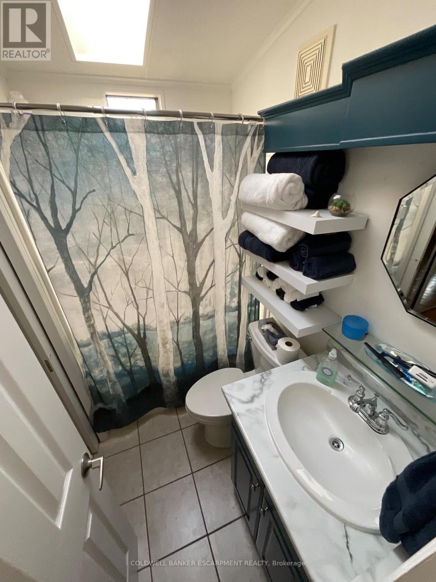 5 Spruce - 4449 Milburough Line, Burlington, Ontario  L7P 0P5 - Photo 11 - W12831790