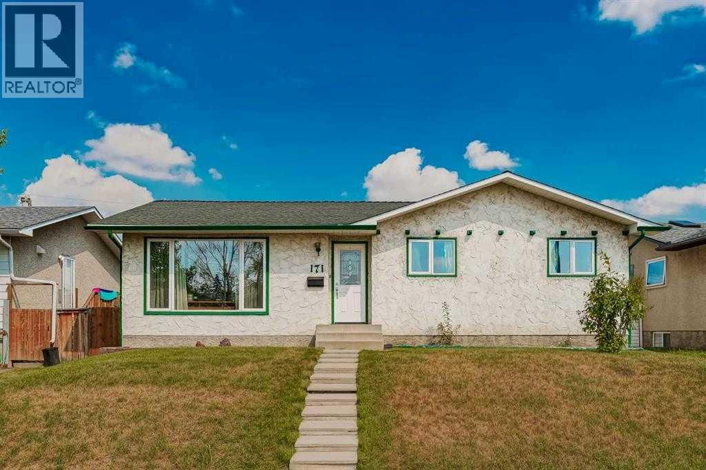 171 Huntchester Crescent Ne, Calgary, Alberta  T2K 5G1 - Photo 10 - A2289361