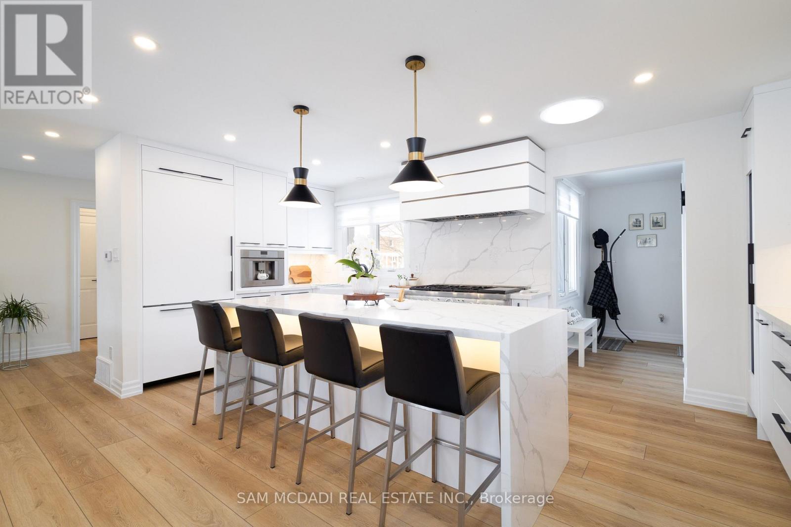 12 Cheval Drive, Grimsby, Ontario  L3M 4P9 - Photo 11 - X12831796