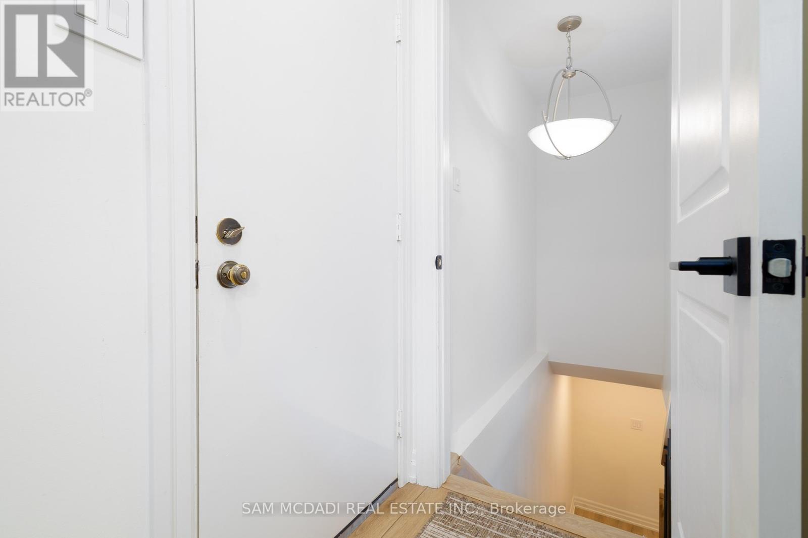 12 Cheval Drive, Grimsby, Ontario  L3M 4P9 - Photo 32 - X12831796