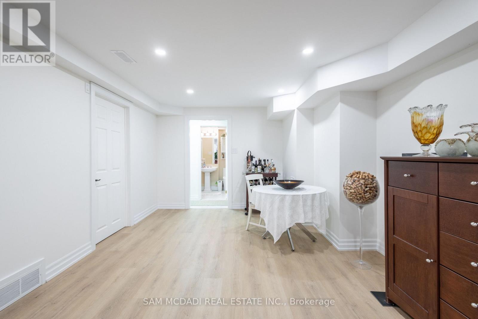 12 Cheval Drive, Grimsby, Ontario  L3M 4P9 - Photo 38 - X12831796