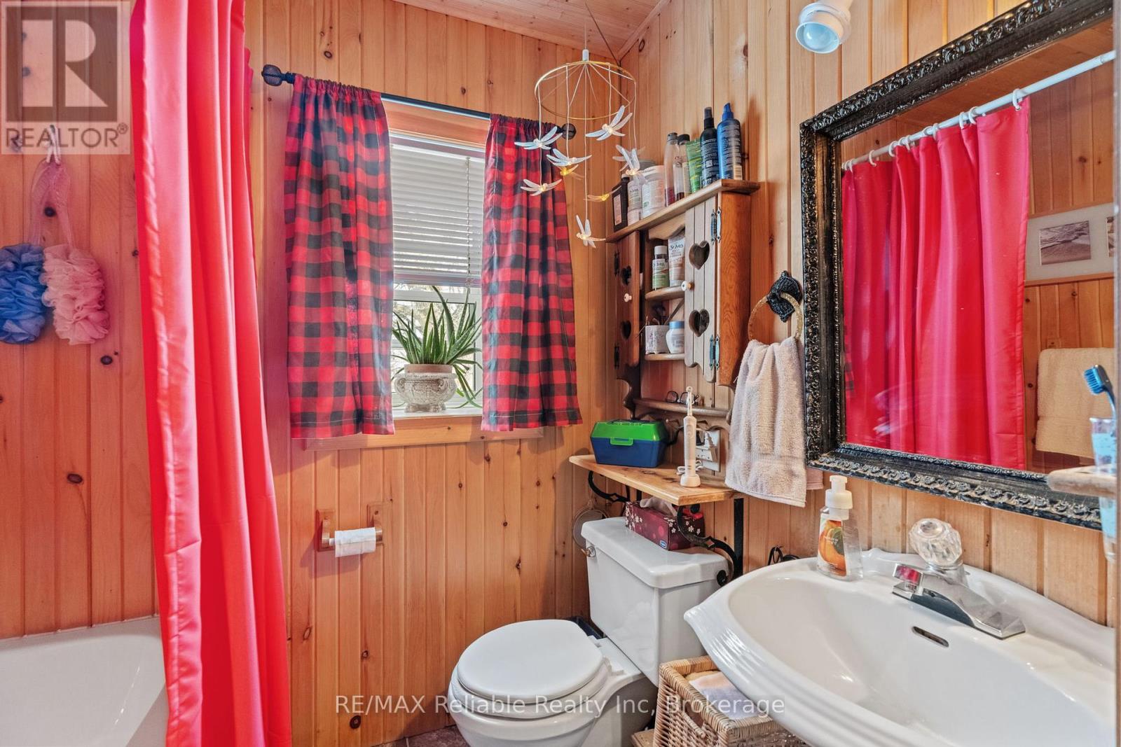 76651 London Road, Bluewater, Ontario  N0M 1L0 - Photo 33 - X12828166