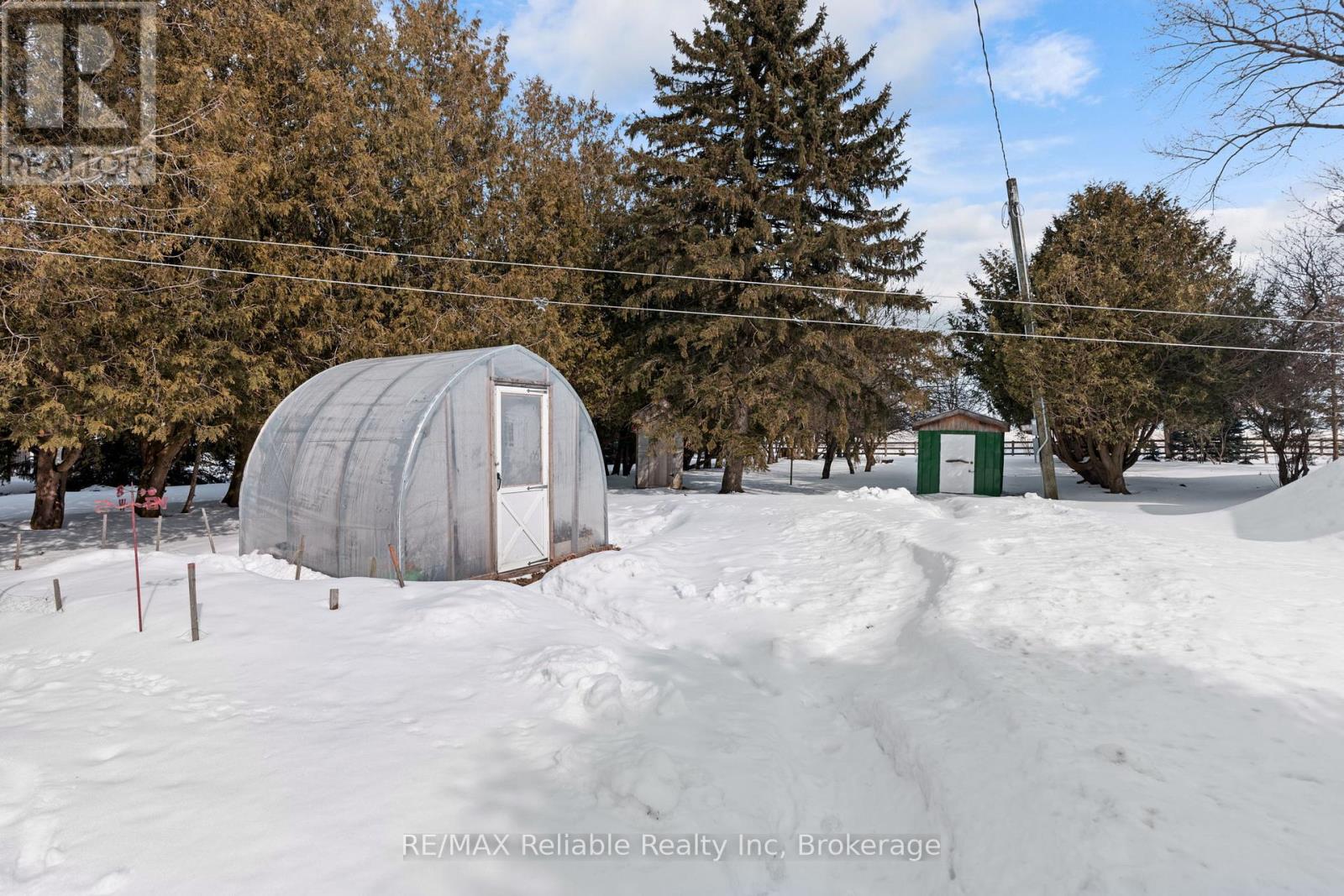 76651 London Road, Bluewater, Ontario  N0M 1L0 - Photo 9 - X12828166