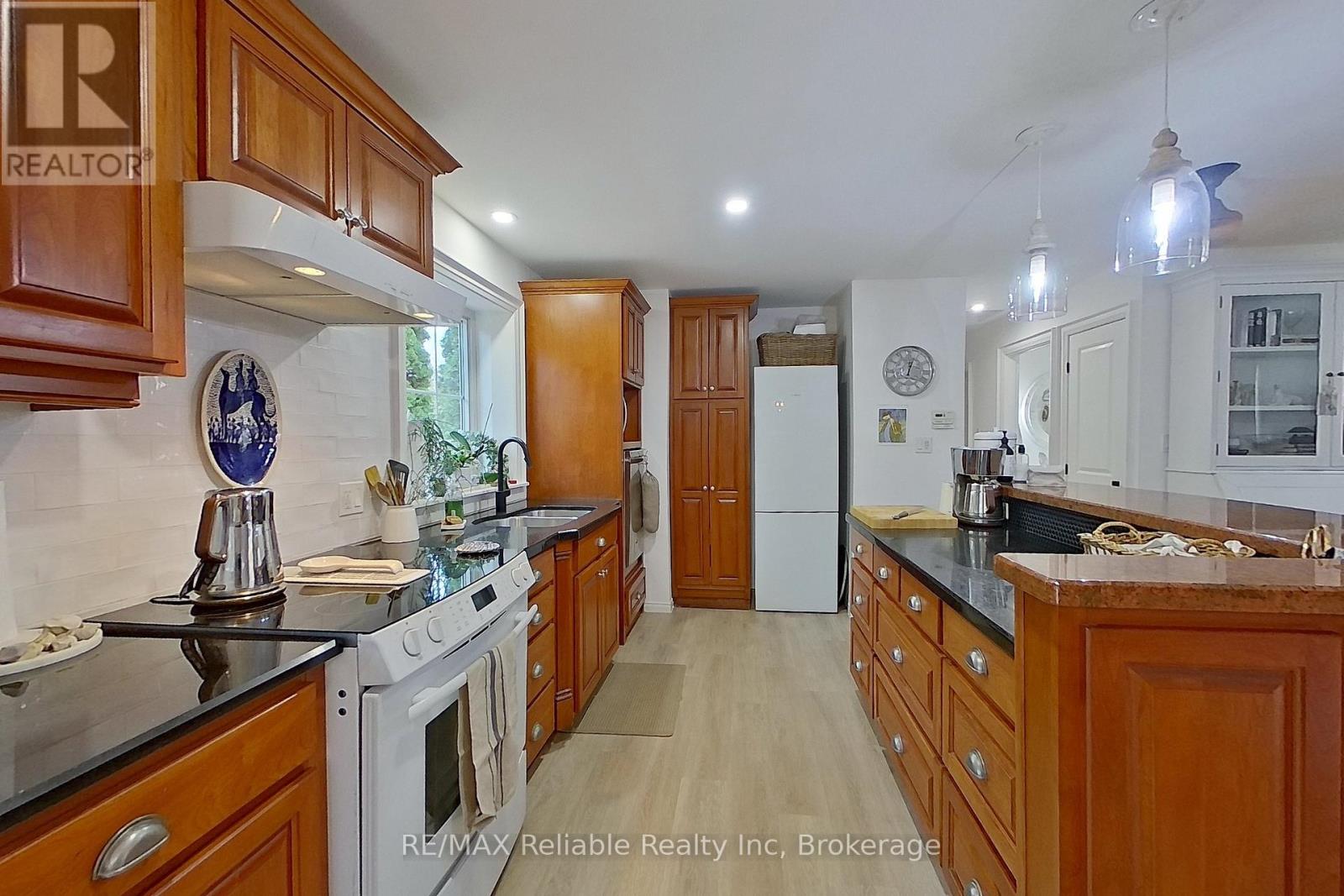 57 Cameron Street, Bluewater, Ontario  N0M 1G0 - Photo 20 - X12831806