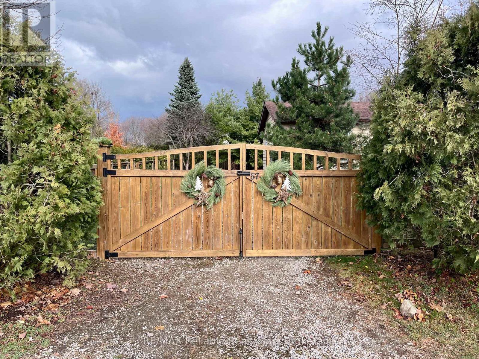 57 Cameron Street, Bluewater, Ontario  N0M 1G0 - Photo 38 - X12831806