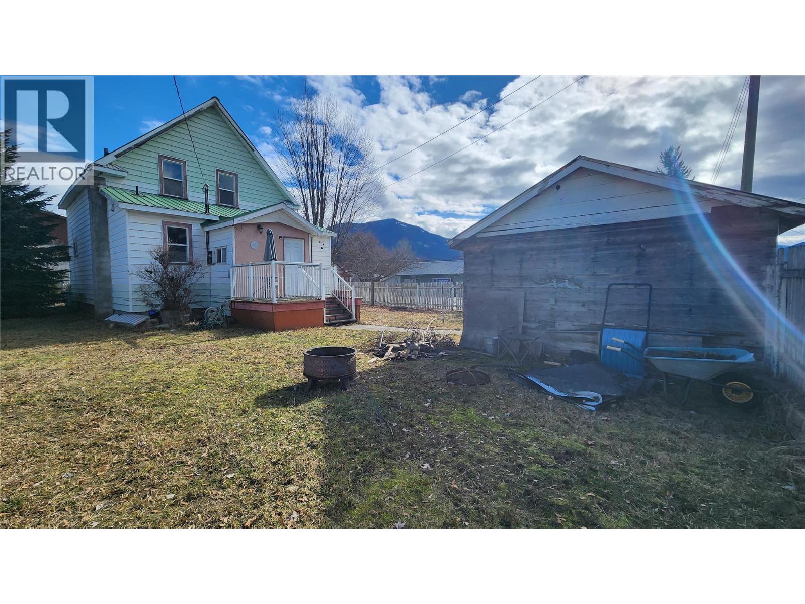 102 1st Avenue, Nakusp, British Columbia  V0G 1R0 - Photo 18 - 2474550