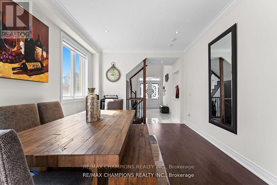 151 Russell Creek Drive, Brampton, Ontario  L6R 4B4 - Photo 14 - W12830992