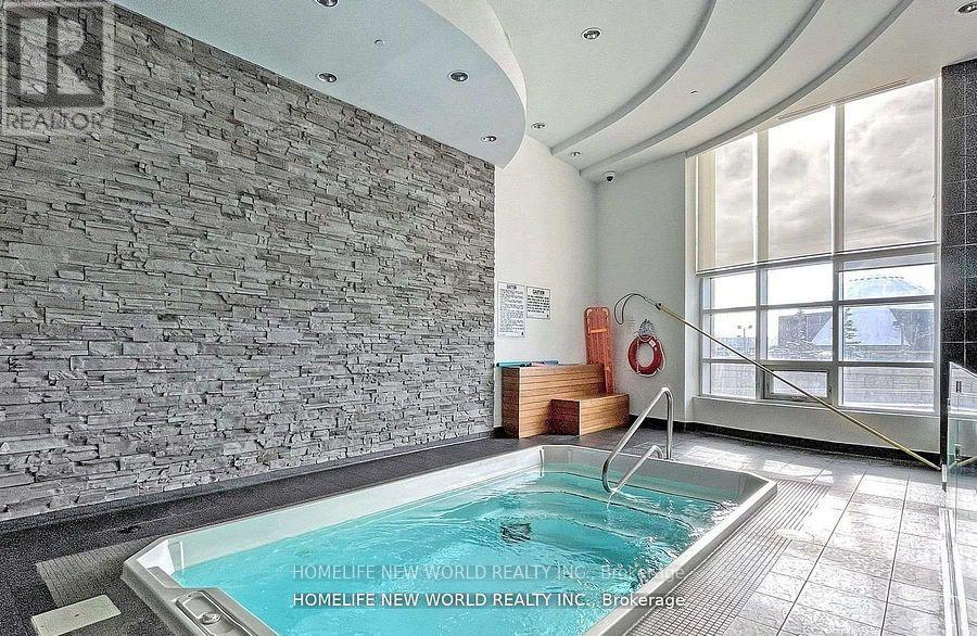 802 - 2756 Old Leslie Street, Toronto, Ontario  M2K 0E2 - Photo 7 - C12831804