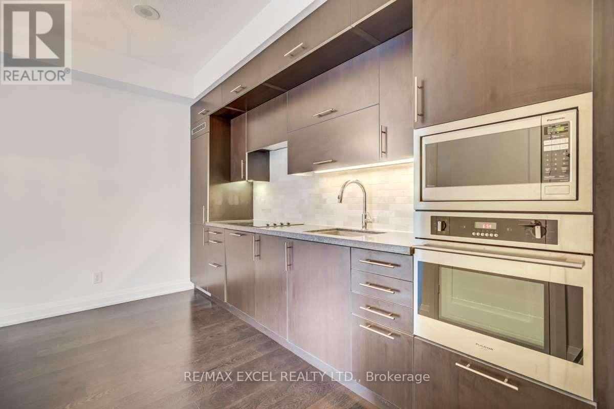 2006 - 2 Anndale Drive, Toronto, Ontario  M2N 0G5 - Photo 7 - C12831818