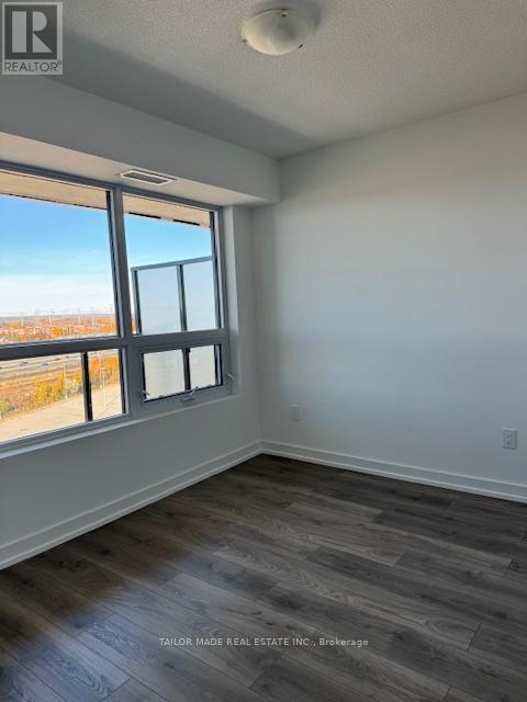 1109 - 1435 Celebration Drive, Pickering, Ontario  L1W 0C4 - Photo 2 - E12831810