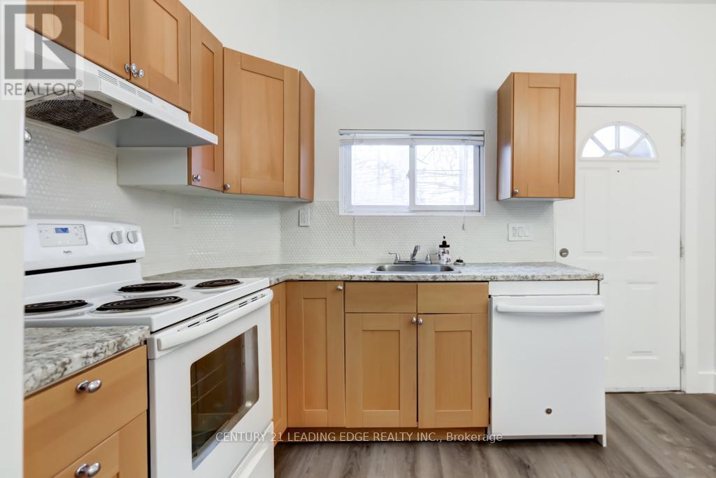 Main Fl - 104 Leslie Street E, Toronto, Ontario  M4M 3C7 - Photo 4 - E12831820