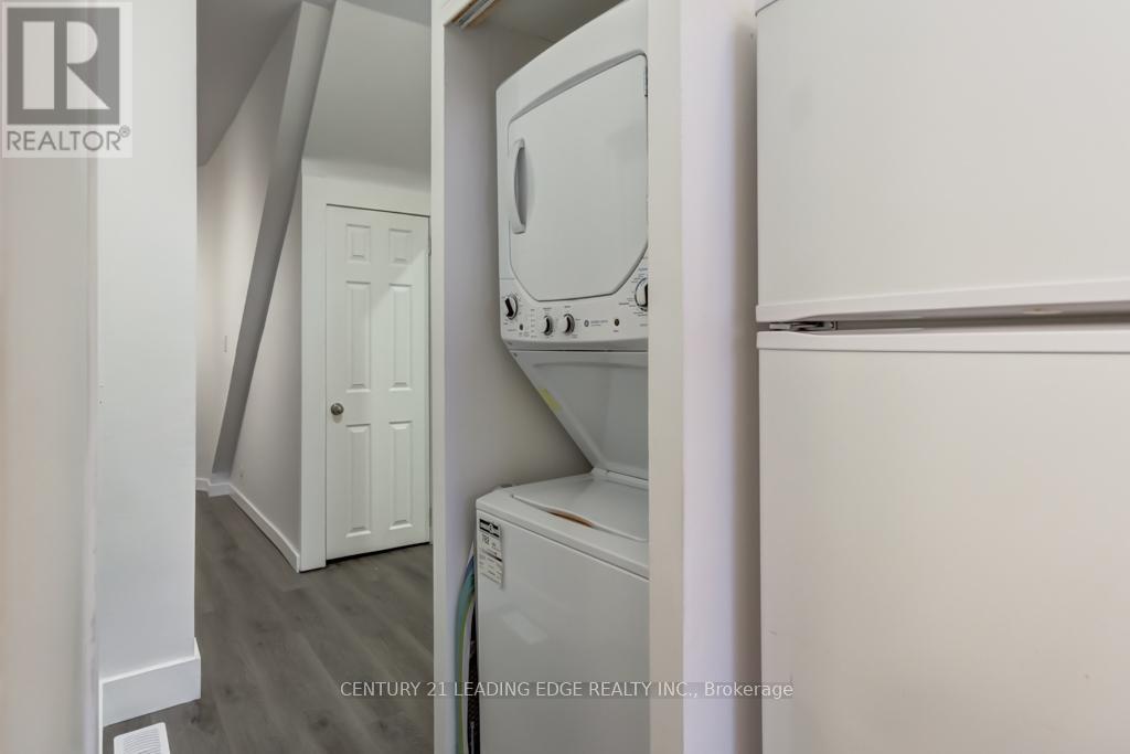 Main Fl - 104 Leslie Street E, Toronto, Ontario  M4M 3C7 - Photo 8 - E12831820