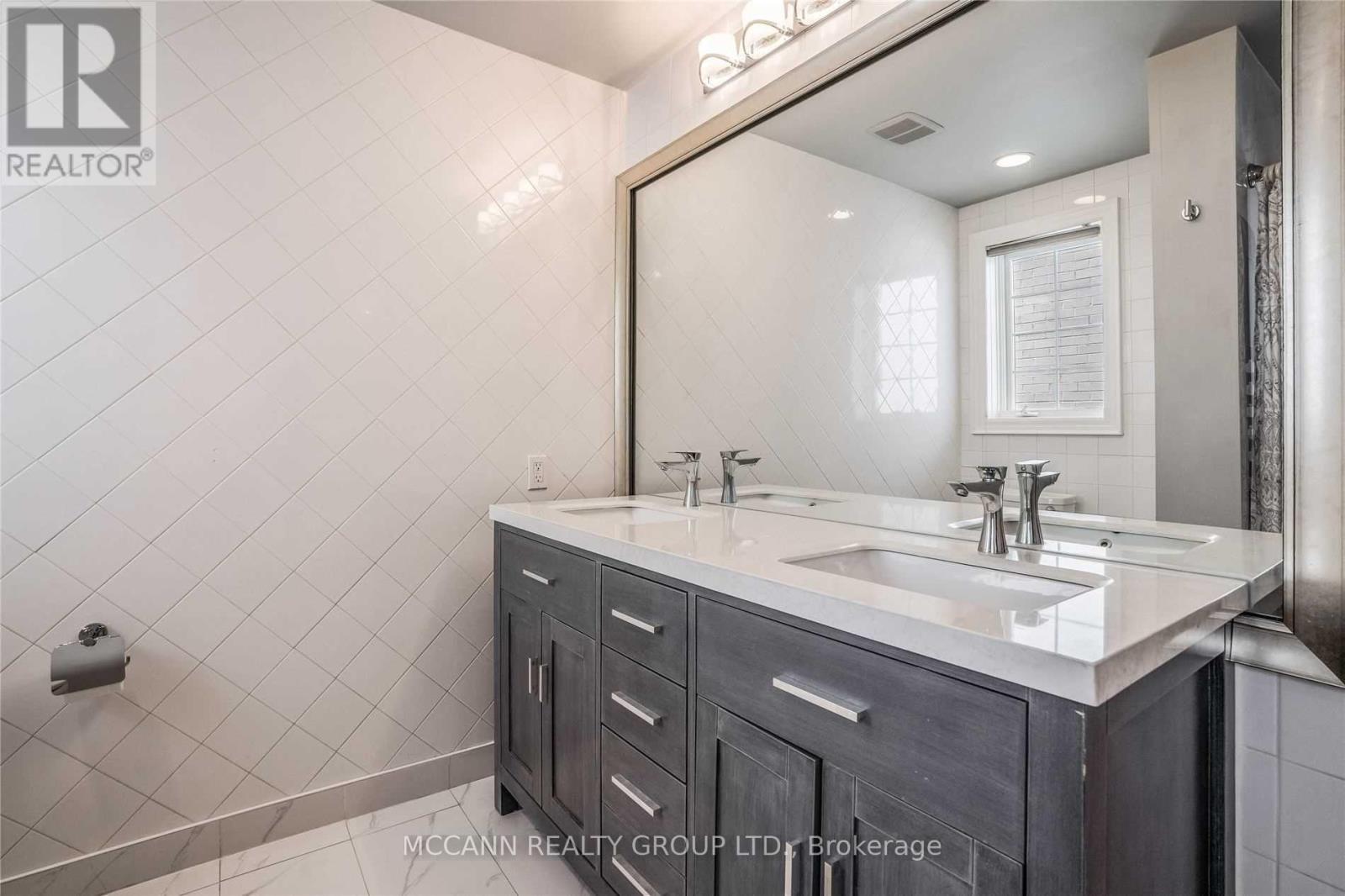 29 Glen Rush Boulevard, Toronto, Ontario  M5N 2T4 - Photo 18 - C12828866