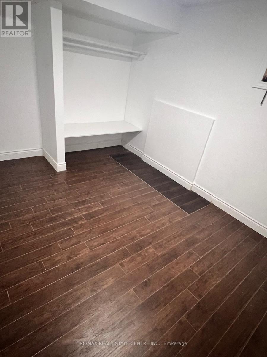 19 Poplar Crescent, London South, Ontario  N6E 2N3 - Photo 3 - X12831800