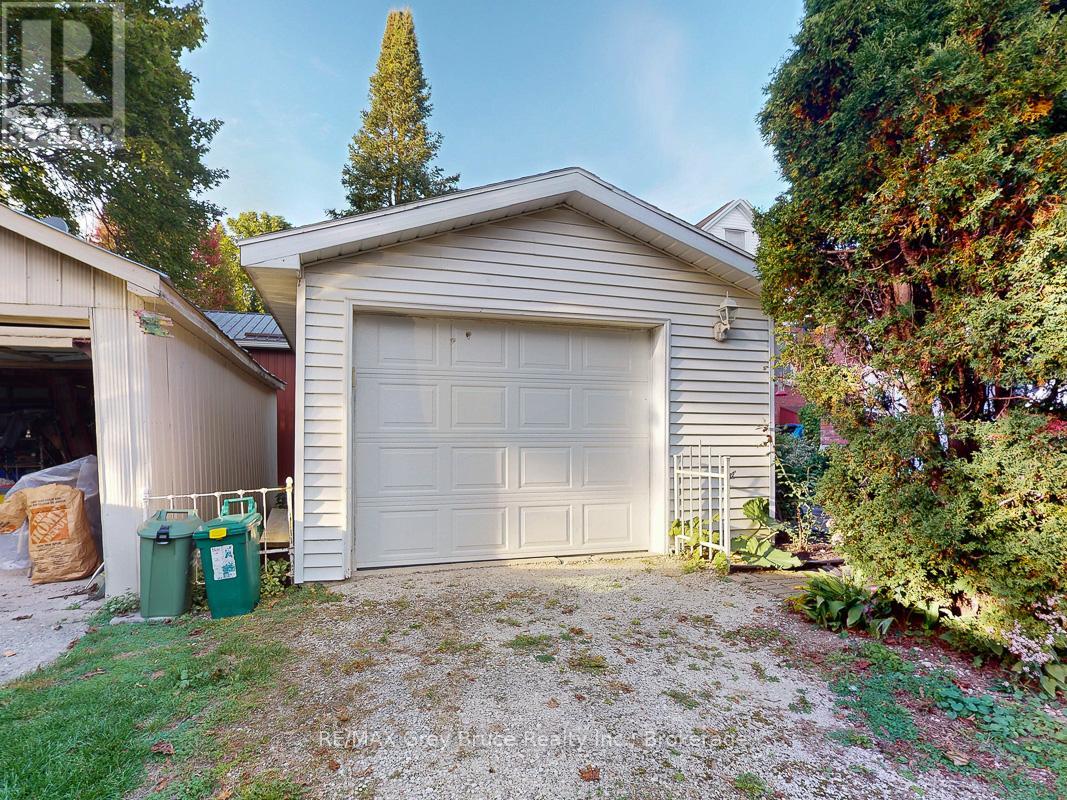 714 4th Avenue E, Owen Sound, Ontario  N4K 2N6 - Photo 37 - X12831822