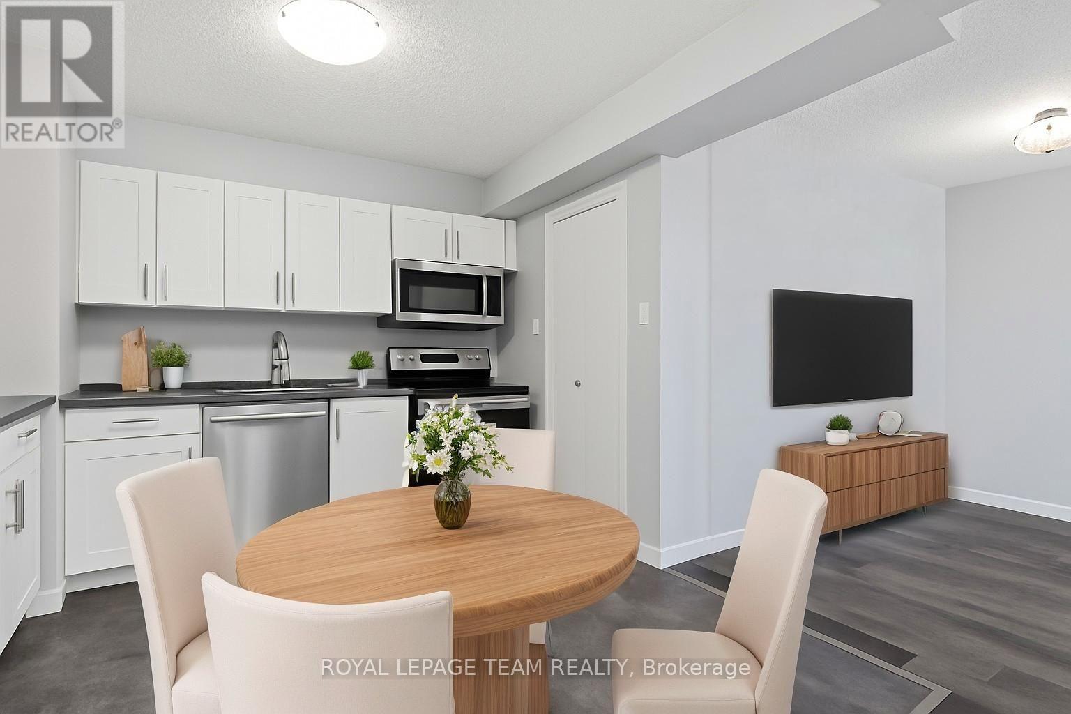 901 - 200 Bay Street, Ottawa, Ontario  K1R 7W8 - Photo 5 - X12831844