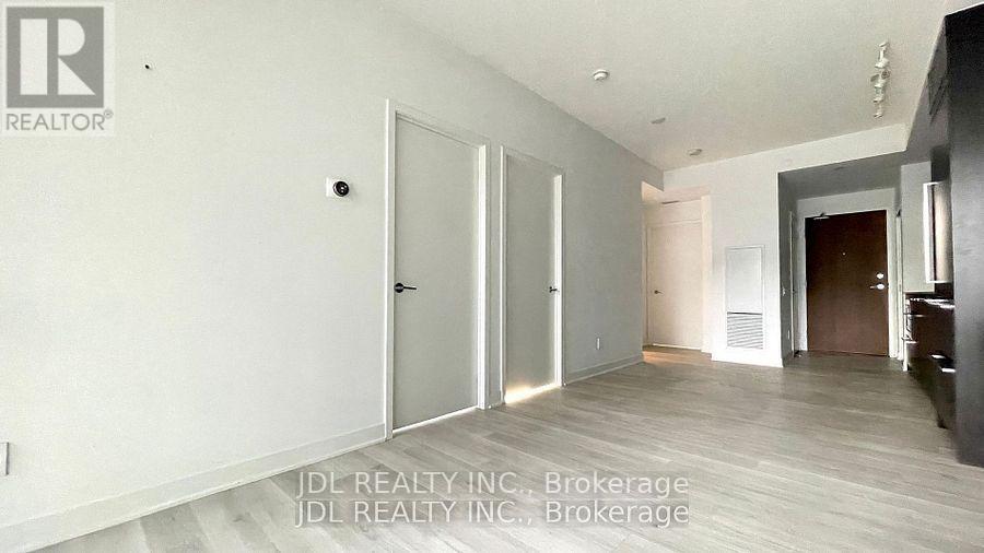 310 - 90 Queens Wharf Road, Toronto, Ontario  M5V 0J4 - Photo 5 - C12831614