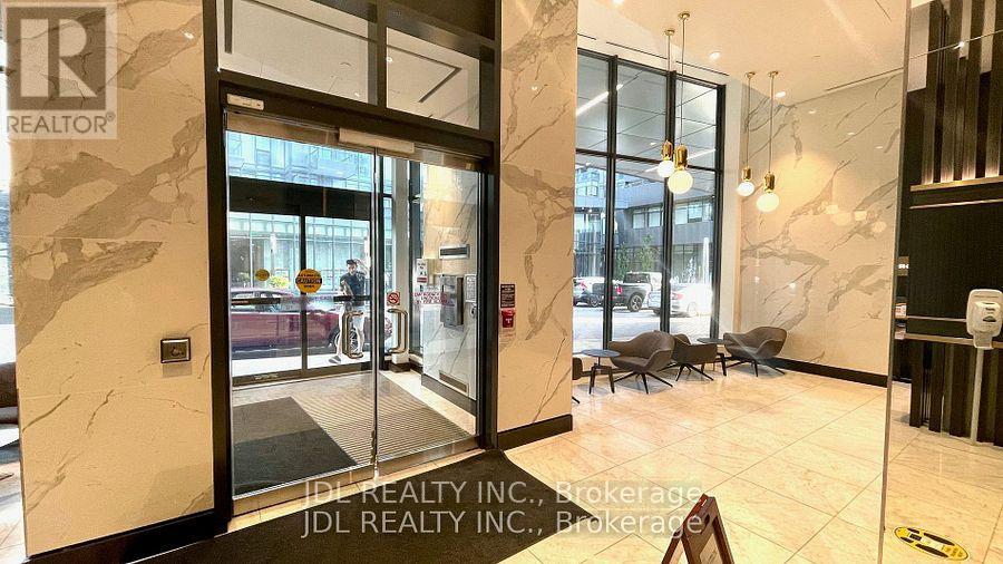310 - 90 Queens Wharf Road, Toronto, Ontario  M5V 0J4 - Photo 3 - C12831614