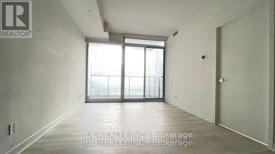 310 - 90 Queens Wharf Road, Toronto, Ontario  M5V 0J4 - Photo 6 - C12831614