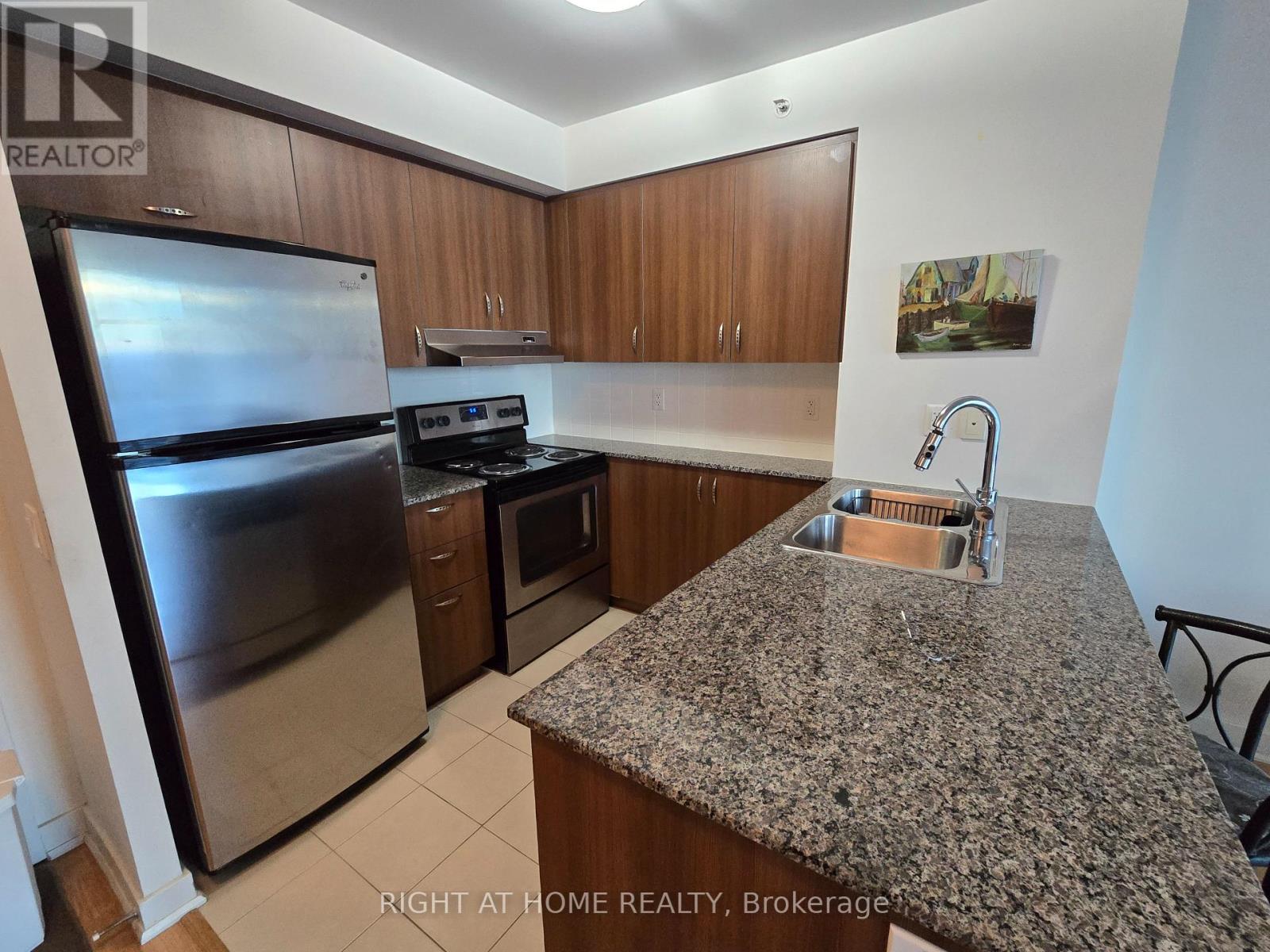 2108 - 5740 Yonge Street, Toronto, Ontario  M2M 0B1 - Photo 2 - C12831846